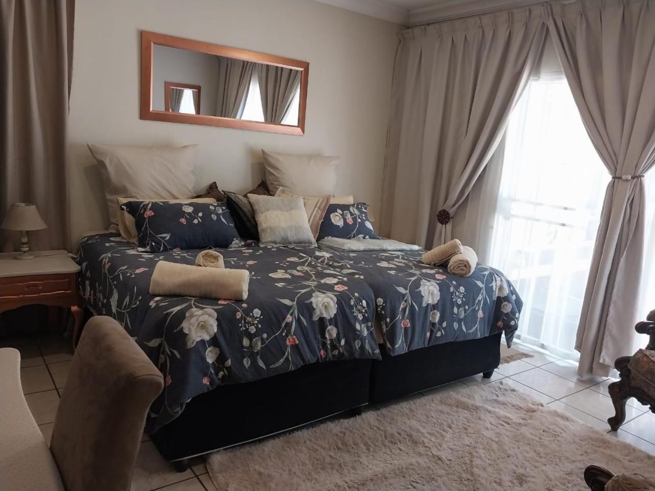 The Elephant Room At Frederick'S Place Pretoria Exterior foto