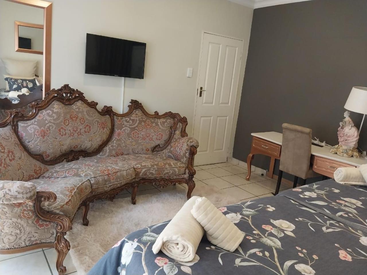 The Elephant Room At Frederick'S Place Pretoria Exterior foto